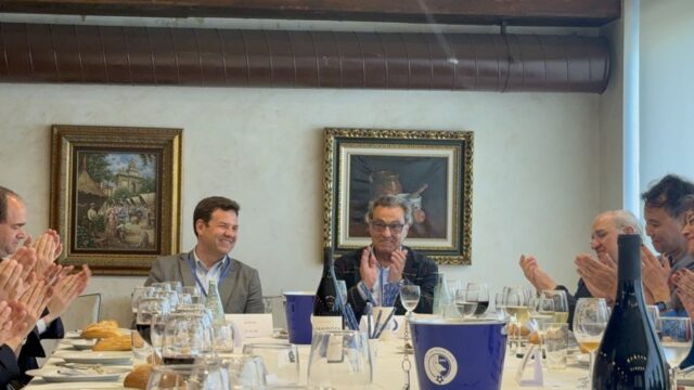 Las Rozas CF refuerza su alianza con el tejido empresarial local en su comida oficial de patrocinadores